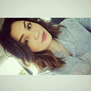 Meet your Posher, Ajla